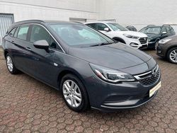 Grau metallic Gebraucht 2016 Opel Astra Edition Kombi | 12.490 € (Etwas zu teuer)