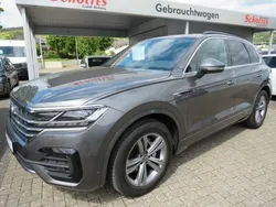 Siliziumgrau metallic Gebraucht 2022 VW Touareg R-line SUV | 49.880 € (Fairer Preis)