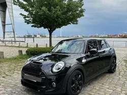Schwarz Gebraucht 2021 Mini Cooper S Essential Kleinwagen | 24.999 € (Guter Preis)