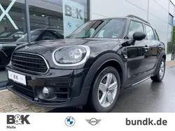 Schwarz Gebraucht 2019 Mini One Countryman Sport SUV | 21.250 € (Etwas zu teuer)
