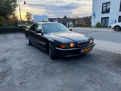 Schwarz Gebraucht 1995 BMW 750 Limousine | 6.599 €