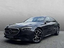 Grau Gebraucht 2023 Mercedes E220 Advanced Limousine | 52.489 € (Etwas zu teuer)