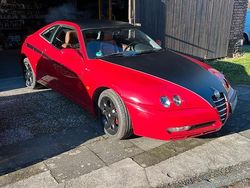 Rot Gebraucht 2003 Alfa Romeo GTV Coupé | 3.800 €