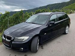 Schwarz Gebraucht 2010 BMW 318 Sport Line Kombi | 4.350 € (Fairer Preis)