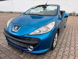 Grün Gebraucht 2008 Peugeot 207 Cabrio | 1.990 € (Fairer Preis)