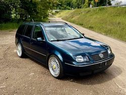 Grün Gebraucht 2002 VW Bora Highline Limousine | 3.500 €