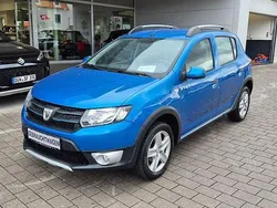 Blau Gebraucht 2013 Dacia Sandero Prestige Kleinwagen | 6.500 € (Teuer)