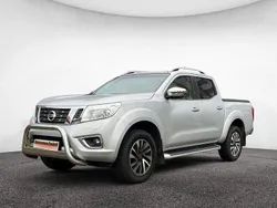 Silver (m) (metallic) Gebraucht 2017 Nissan Navara Tekna Abholung | 23.990 € (Etwas zu teuer)