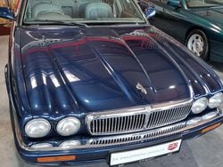 Blau Gebraucht 1997 Jaguar X300 Executive Limousine | 13.900 €