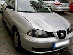 Silber Gebraucht 2005 Seat Ibiza Kleinwagen | 1.850 € (Etwas zu teuer)