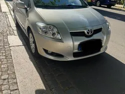 Silber Gebraucht 2009 Toyota Auris Kleinwagen | 8.500 € (Teuer)
