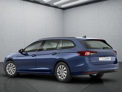 Blau Neu 2025 Skoda Superb Kombi | 36.849 €