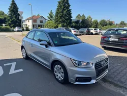 Silber Gebraucht 2015 Audi A1 Basis Kleinwagen | 6.990 € (Guter Preis)