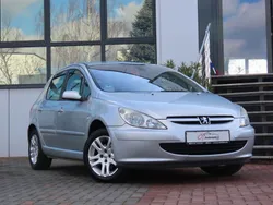 Grau Gebraucht 2005 Peugeot 307 Quiksilver Limousine | 1.900 € (Fairer Preis)