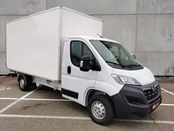 Weiss Gebraucht 2023 Opel Movano Van | 28.990 €