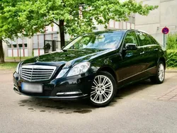Schwarz Gebraucht 2012 Mercedes E200 Elegance Limousine | 12.000 € (Fairer Preis)