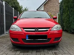 Rot Gebraucht 2006 Opel Corsa Limousine | 2.150 € (Guter Preis)