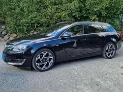 Schwarz Gebraucht 2015 Opel Insignia Kombi | 14.600 € (Teuer)