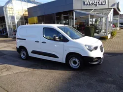 Weiß Gebraucht 2021 Opel Combo Edition Van / Kleinbus | 17.970 € (Fairer Preis)