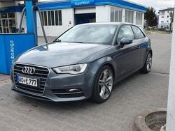 Grau Gebraucht 2014 Audi A3 Ambiente Limousine | 8.000 € (Guter Preis)