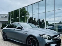 Grau Gebraucht 2018 Mercedes E63S AMG AMG Limousine | 58.500 € (Fairer Preis)