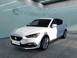 Weiß Gebraucht 2024 Seat Leon Style Limousine | 24.380 € (Fairer Preis)