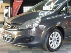 Grau Gebraucht 2014 Opel Zafira Family Van / Kleinbus | 6.999 € (Fairer Preis)