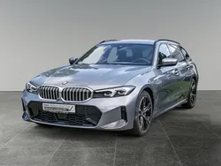 Grau Gebraucht 2024 BMW 330 M Sport Kombi | 38.990 € (Superpreis)
