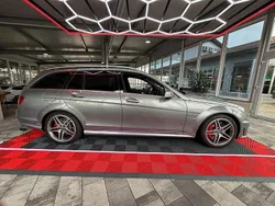 Silber Gebraucht 2013 Mercedes C63 AMG AMG Kombi | 67.980 €