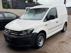 Weiß Gebraucht 2017 VW Caddy Van / Kleinbus | 11.999 € (Guter Preis)