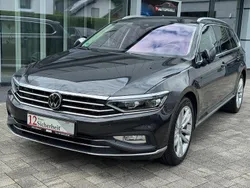 Grau Gebraucht 2022 VW Passat Elegance Kombi | 25.990 € (Fairer Preis)