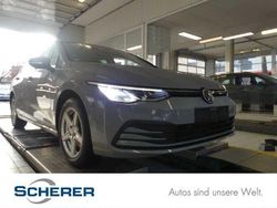 Mondsteingrau Gebraucht 2022 VW Golf VIII Life Kombi | 21.800 € (Fairer Preis)