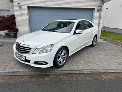Weiß Gebraucht 2009 Mercedes E350 Avantgarde Limousine | 11.000 € (Fairer Preis)