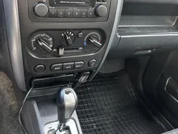 Grün Gebraucht 2011 Suzuki Jimny Comfort SUV | 12.500 € (Fairer Preis)