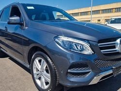 Grau Gebraucht 2016 Mercedes GLE400 AMG SUV | 28.999 € (Fairer Preis)
