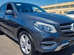 Grau Gebraucht 2016 Mercedes GLE400 AMG SUV | 28.999 € (Fairer Preis)