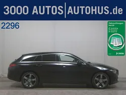 Schwarz Gebraucht 2022 Mercedes CLA200 Shooting Brake Kombi | 25.480 € (Guter Preis)