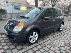 Braun Gebraucht 2006 Renault Modus Van / Kleinbus | 2.250 € (Etwas zu teuer)