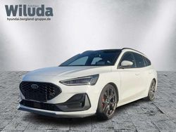 Frostweiß Gebraucht 2024 Ford Focus ST Kombi | 36.540 € (Etwas zu teuer)