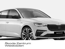 Moonweiß perleffekt Neu 2025 Skoda Scala Monte Carlo Kleinwagen | 41.140 €