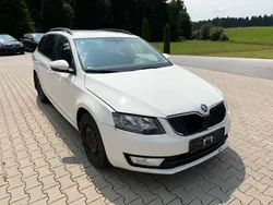 Weiß Gebraucht 2016 Skoda Octavia Style Kombi | 6.188 € (Guter Preis)