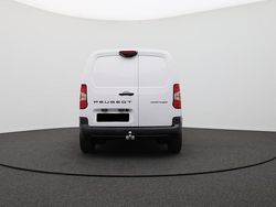 Weiß weiß Gebraucht 2024 Peugeot Partner Van / Kleinbus | 26.309 € (Teuer)