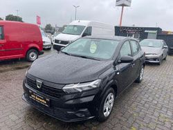 Schwarz Gebraucht 2022 Dacia Sandero Essentiel Limousine | 11.900 € (Guter Preis)