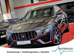 Grau Gebraucht 2018 Maserati Levante SUV | 39.980 € (Superpreis)