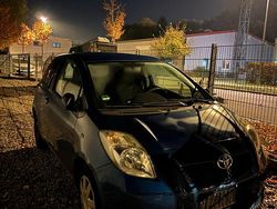 Blau Gebraucht 2006 Toyota Yaris Kleinwagen | 1.500 € (Fairer Preis)