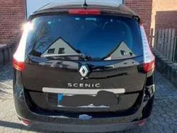Schwarz Gebraucht 2011 Renault Scénic III Avantage Van / Kleinbus | 3.500 € (Etwas zu teuer)