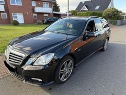 Schwarz Gebraucht 2011 Mercedes E350 Avantgarde Kombi | 8.900 € (Guter Preis)