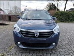 Blau Gebraucht 2014 Dacia Lodgy Van / Kleinbus | 4.400 € (Fairer Preis)