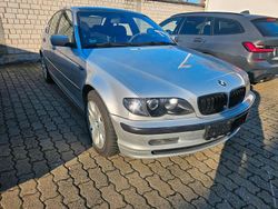 Silber Gebraucht 2004 BMW 320 Limousine | 5.450 € (Teuer)