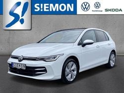 Weiss Gebraucht 2024 VW Golf VIII Life Limousine | 28.530 € (Fairer Preis)